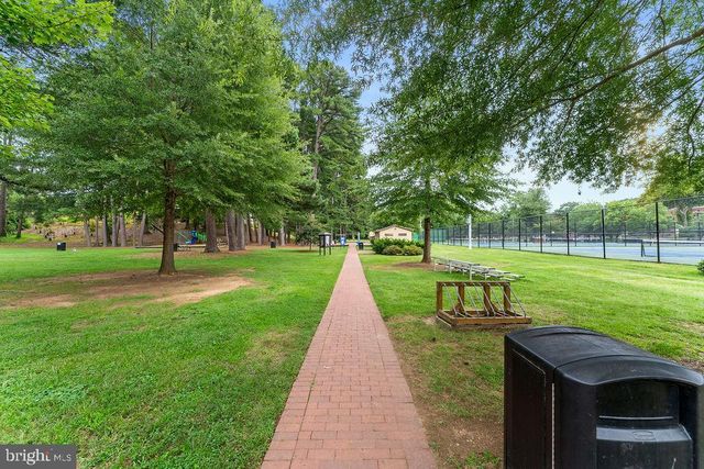1424 KENMORE AVE, Fredericksburg, VA 22401