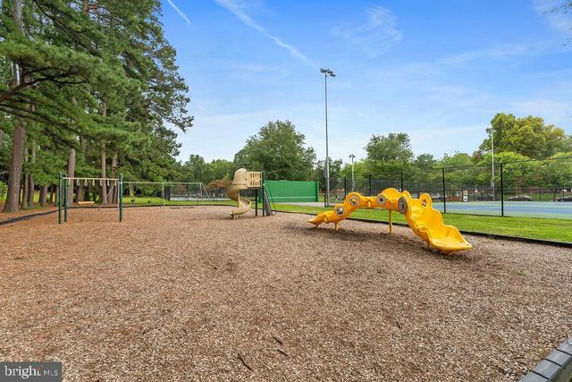 1424 KENMORE AVE, Fredericksburg, VA 22401