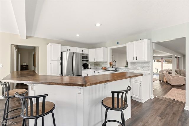 2043 Conwill Road, Stow, OH 44224