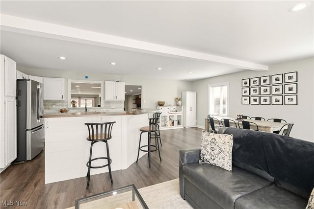 2043 Conwill Road, Stow, OH 44224