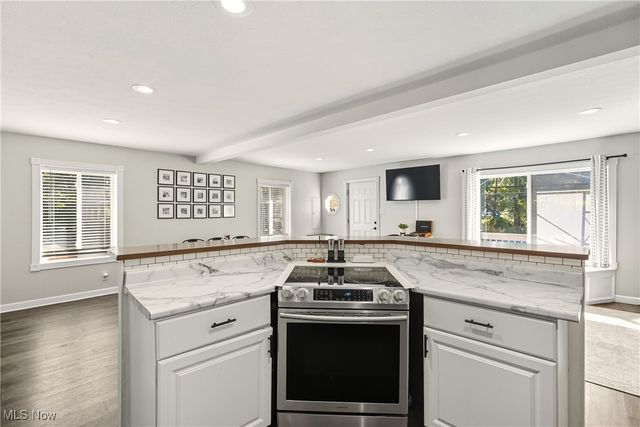 2043 Conwill Road, Stow, OH 44224