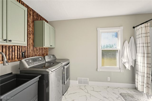 2043 Conwill Road, Stow, OH 44224