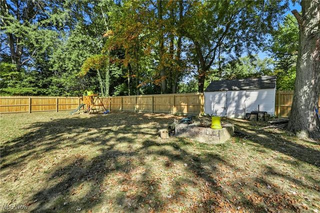 2043 Conwill Road, Stow, OH 44224