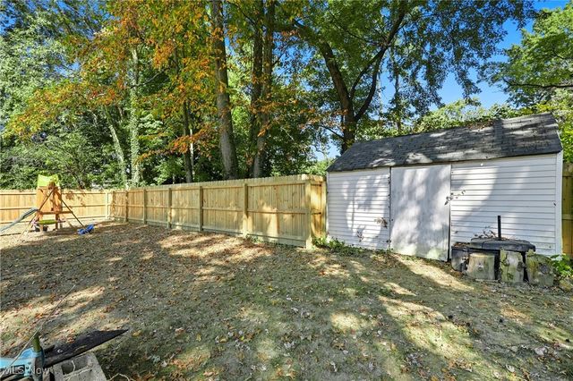 2043 Conwill Road, Stow, OH 44224