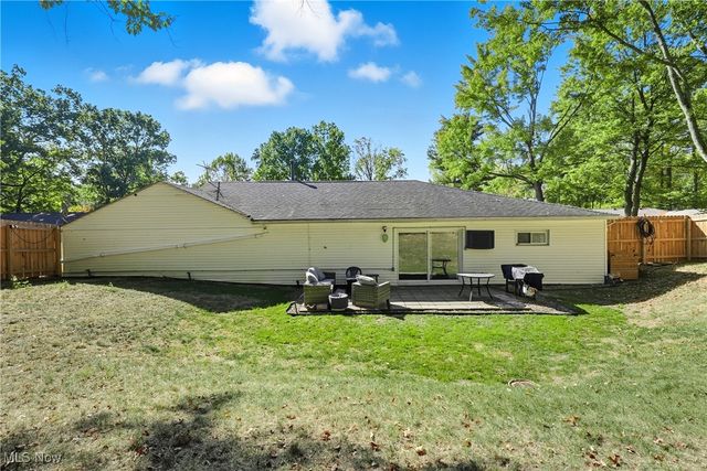 2043 Conwill Road, Stow, OH 44224