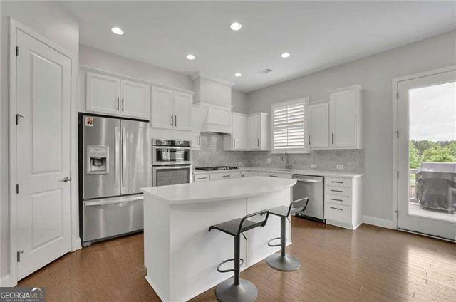 1145 Waters Way, Kennesaw, GA 30152