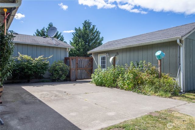 10548 179th Avenue SW, Rochester, WA 98579