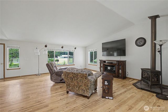 10548 179th Avenue SW, Rochester, WA 98579