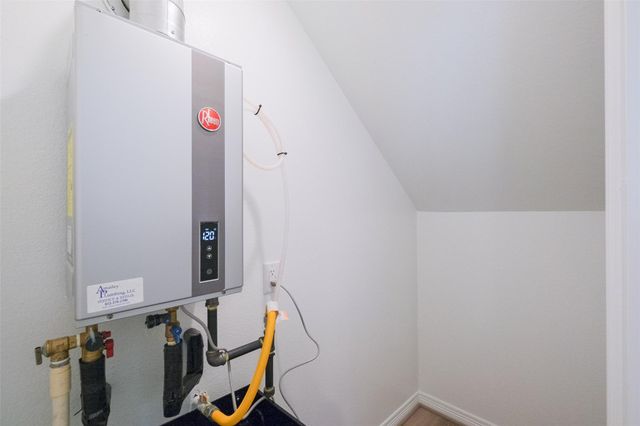 6434 New York Street, Houston, TX 77021