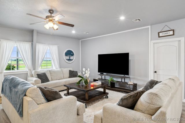 18132 W 301st Street S, Bristow, OK 74010