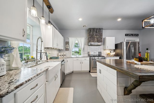 18132 W 301st Street S, Bristow, OK 74010