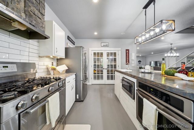 18132 W 301st Street S, Bristow, OK 74010