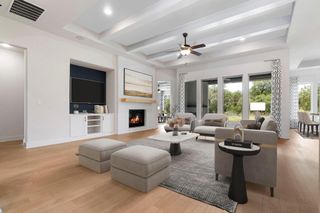 105 Council Oak CT, Spicewood, TX 78669