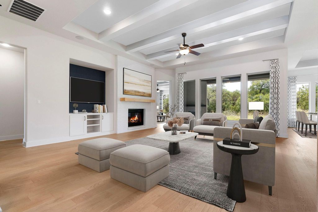 105 Council Oak CT, Spicewood, TX 78669