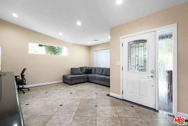 7017 Vicky Avenue, West Hills, CA 91307