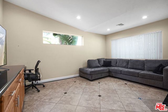 7017 Vicky Avenue, West Hills, CA 91307