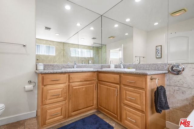 7017 Vicky Avenue, West Hills, CA 91307