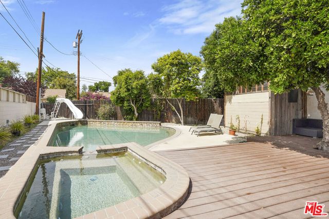 7017 Vicky Avenue, West Hills, CA 91307