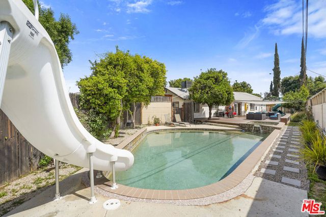 7017 Vicky Avenue, West Hills, CA 91307