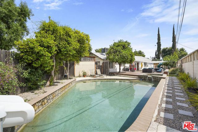 7017 Vicky Avenue, West Hills, CA 91307