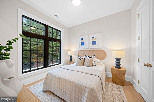 5125 UPTON ST NW, Washington, DC 20016