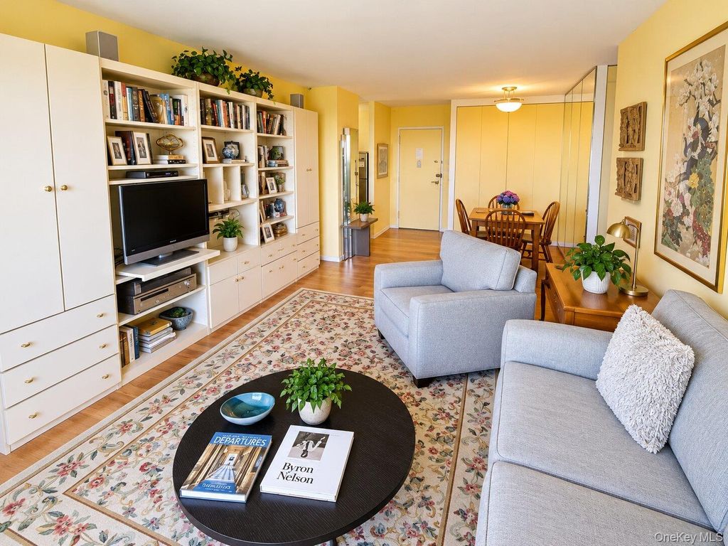 26910 Grand Central 26P, Floral Park, NY 11005 — photo 4