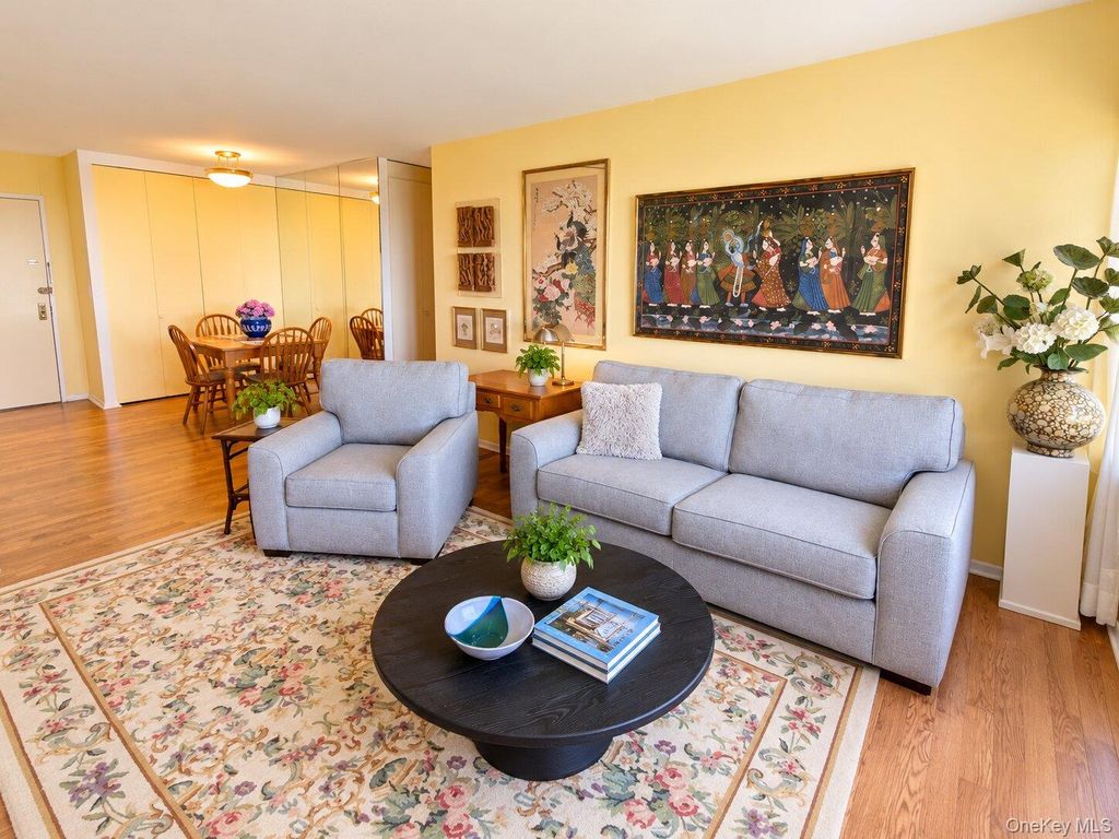 26910 Grand Central 26P, Floral Park, NY 11005 — photo 5