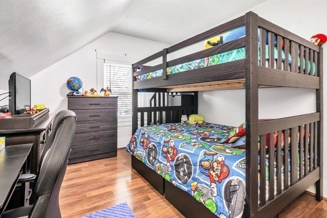 42 D St, Lowell, MA 01851