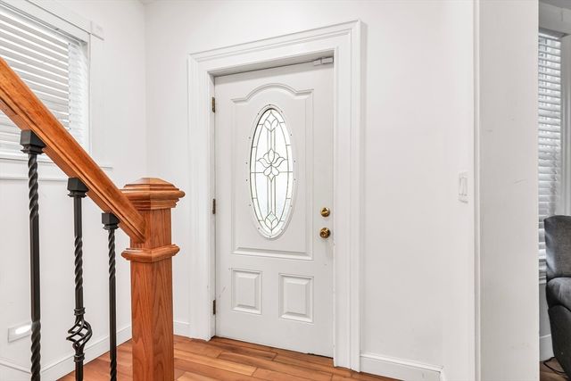 42 D St, Lowell, MA 01851