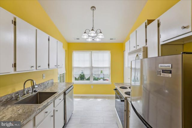 109 Water Fountain Way Unit 304, Glen Burnie, MD 21060