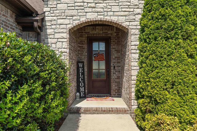 5709 Tumble Rock Court, Bryant, AR 72022