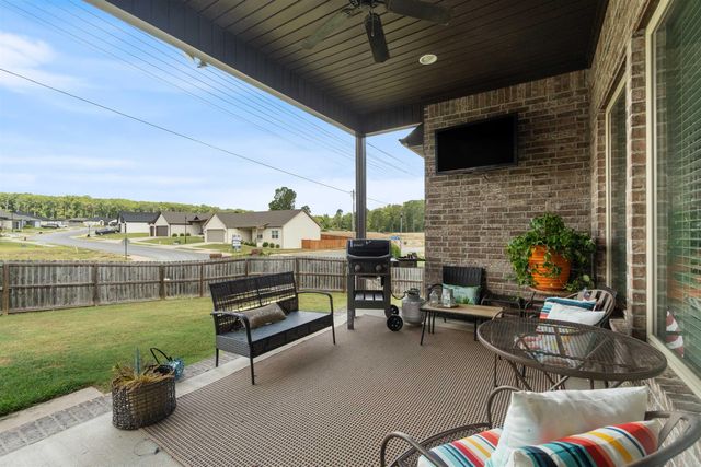 5709 Tumble Rock Court, Bryant, AR 72022