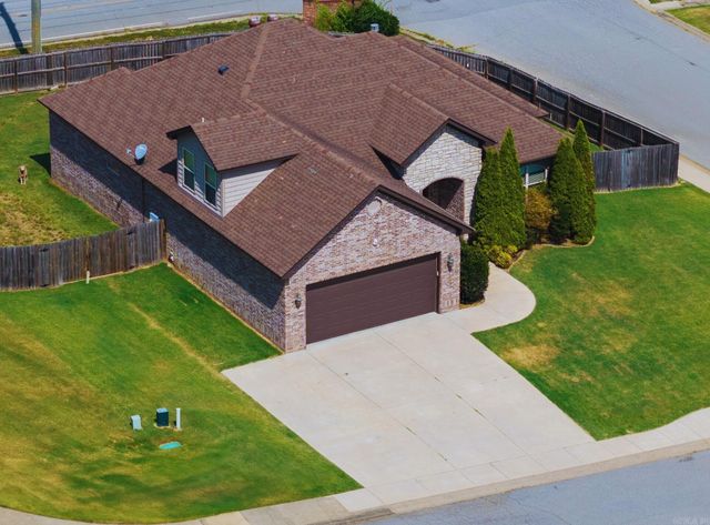 5709 Tumble Rock Court, Bryant, AR 72022