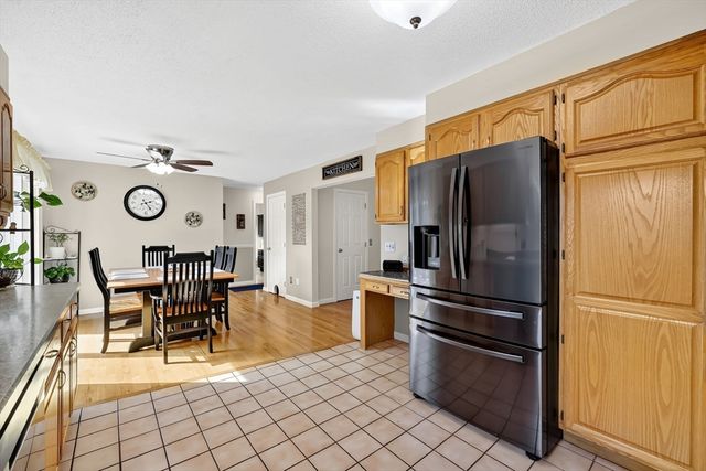 32 Elaine Dr, Ludlow, MA 01056