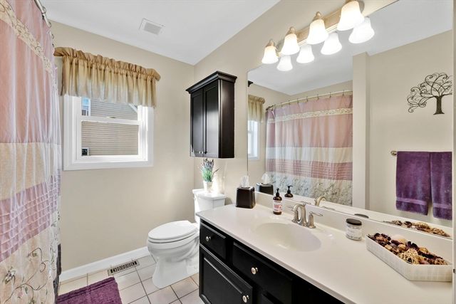 32 Elaine Dr, Ludlow, MA 01056