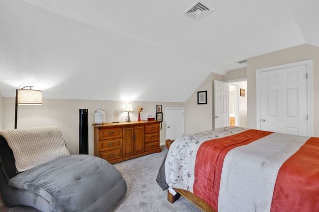 32 Elaine Dr, Ludlow, MA 01056