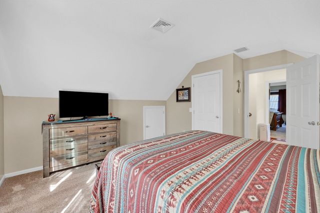 32 Elaine Dr, Ludlow, MA 01056