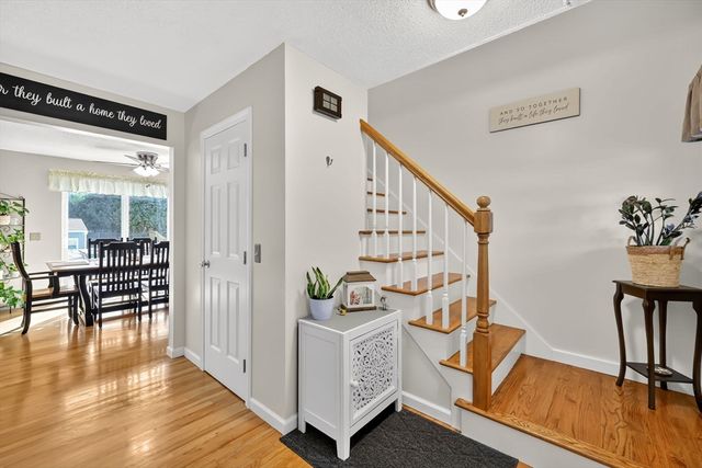 32 Elaine Dr, Ludlow, MA 01056
