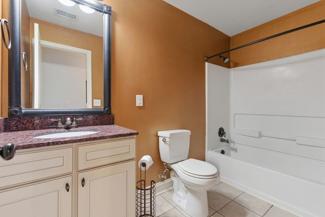 101 Bermuda Lakes Dr, Meridianville, AL 35759