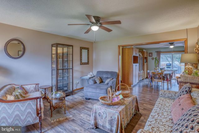 1916 HARTLY RD, Hartly, DE 19953