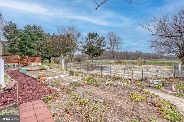 1916 HARTLY RD, Hartly, DE 19953