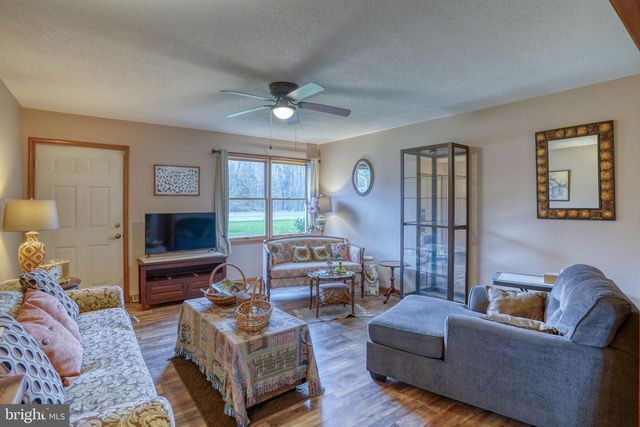 1916 HARTLY RD, Hartly, DE 19953