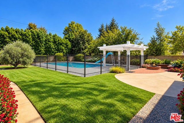 900 Gainsborough Drive, Pasadena, CA 91107