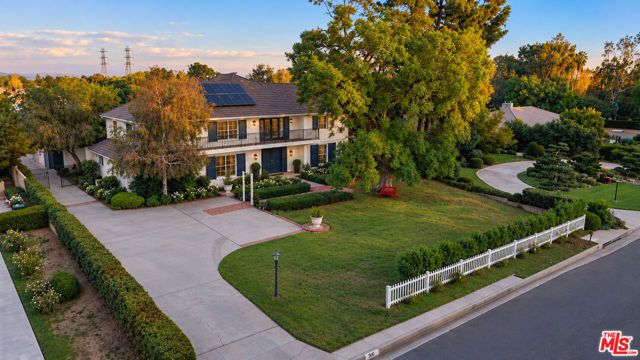 900 Gainsborough Drive, Pasadena, CA 91107