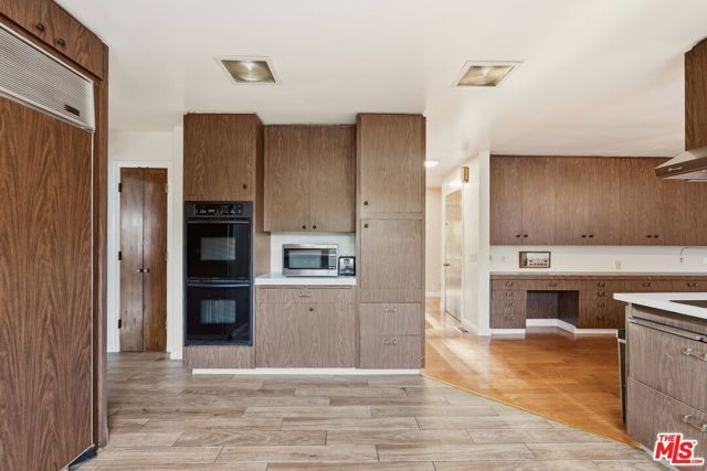 900 Gainsborough Drive, Pasadena, CA 91107
