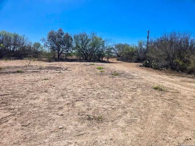 9239 CR 123, Pawnee, TX 78145