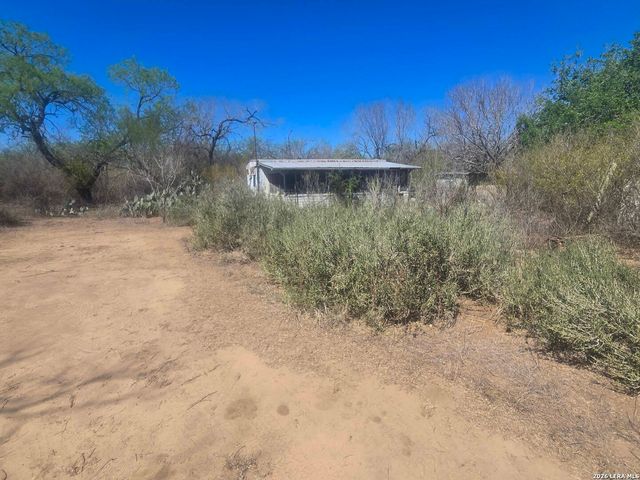 9239 CR 123, Pawnee, TX 78145