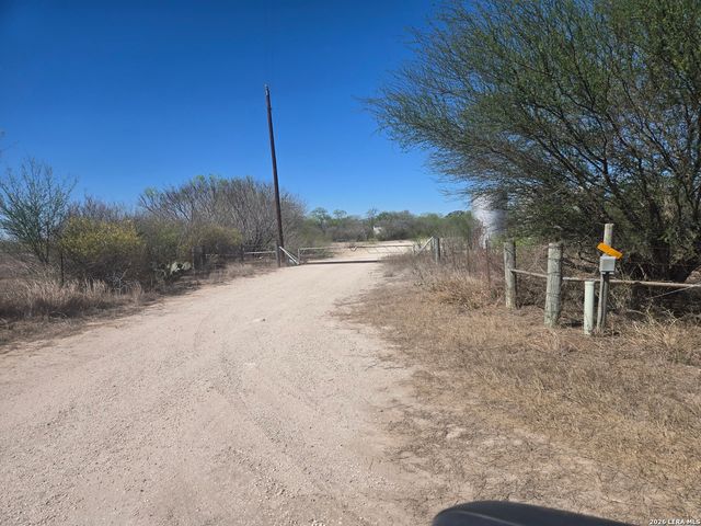9239 CR 123, Pawnee, TX 78145