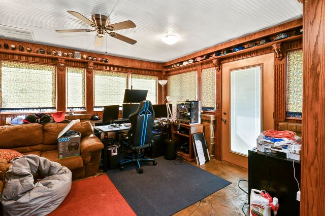 143 W Russell Avenue, Billings, MO 65610