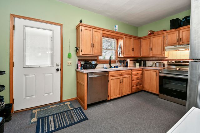 143 W Russell Avenue, Billings, MO 65610